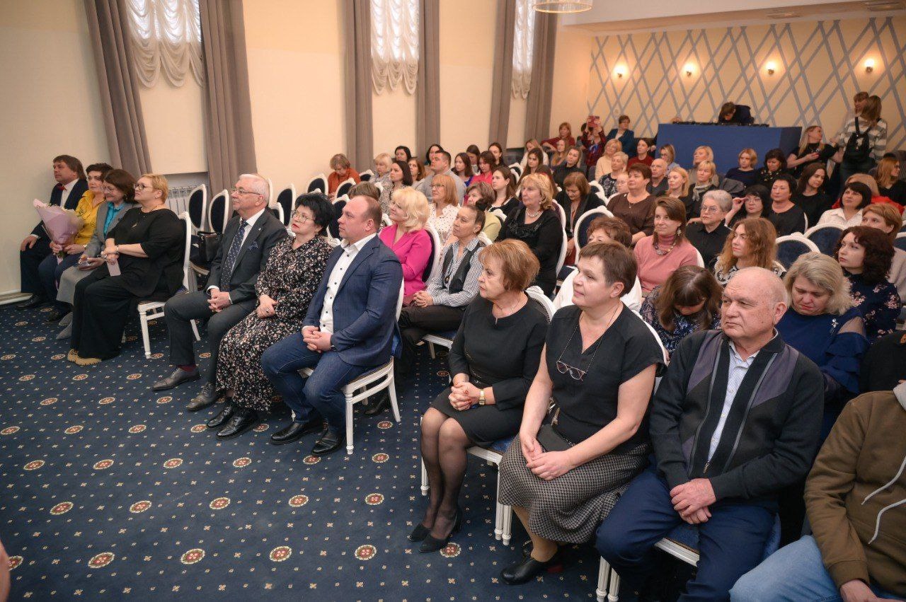 В Детской школе искусств №3 в Сергиево-Посадском округе состоялось награждение сотрудников учреждений культуры