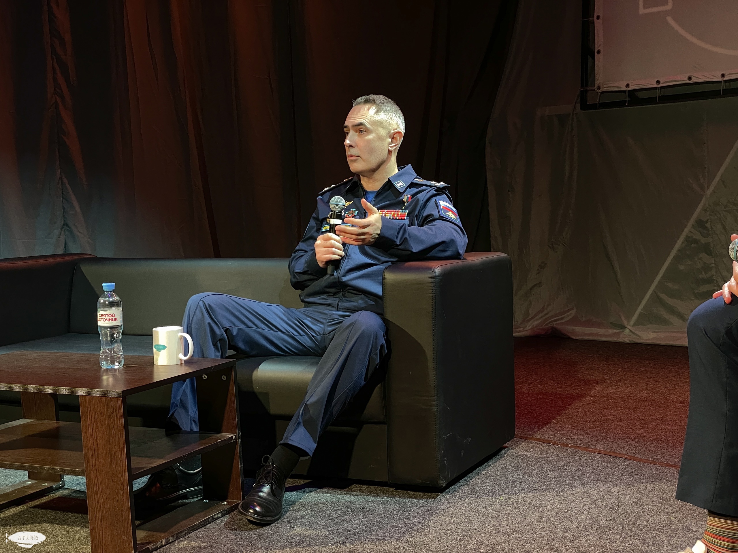 Космонавт Евгений Тарелкин посетил молодёжный центра «Атмосфера» в Сергиевом Посаде
